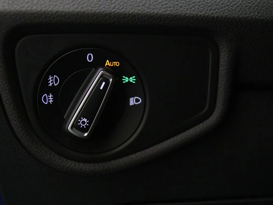 Volkswagen Touran | 22