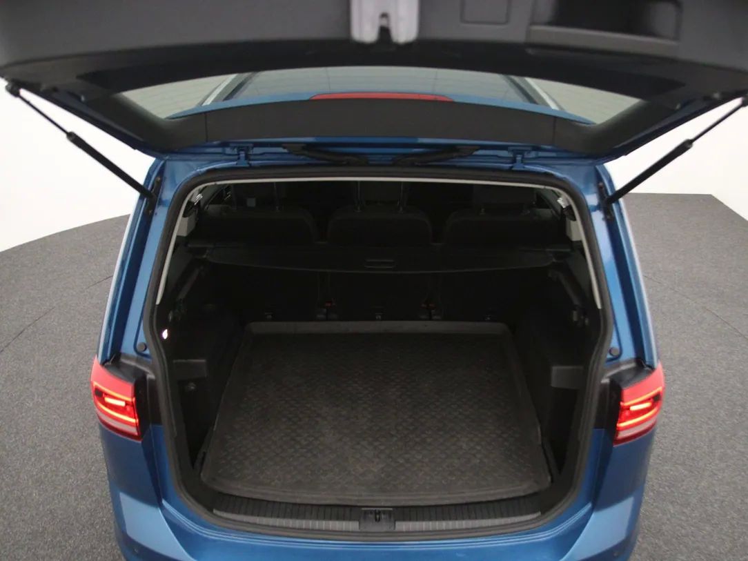 Volkswagen Touran | 27