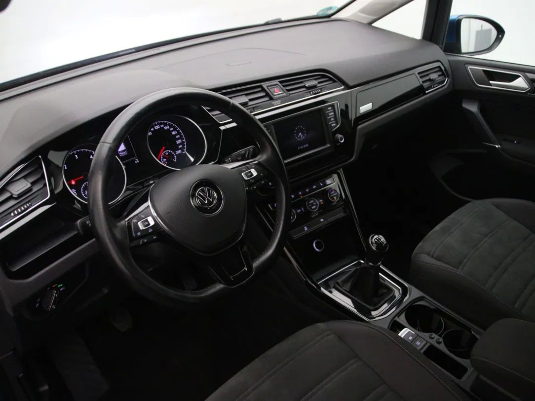 Volkswagen Touran | 14