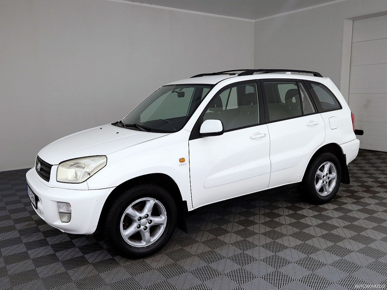 Toyota RAV4 | 1