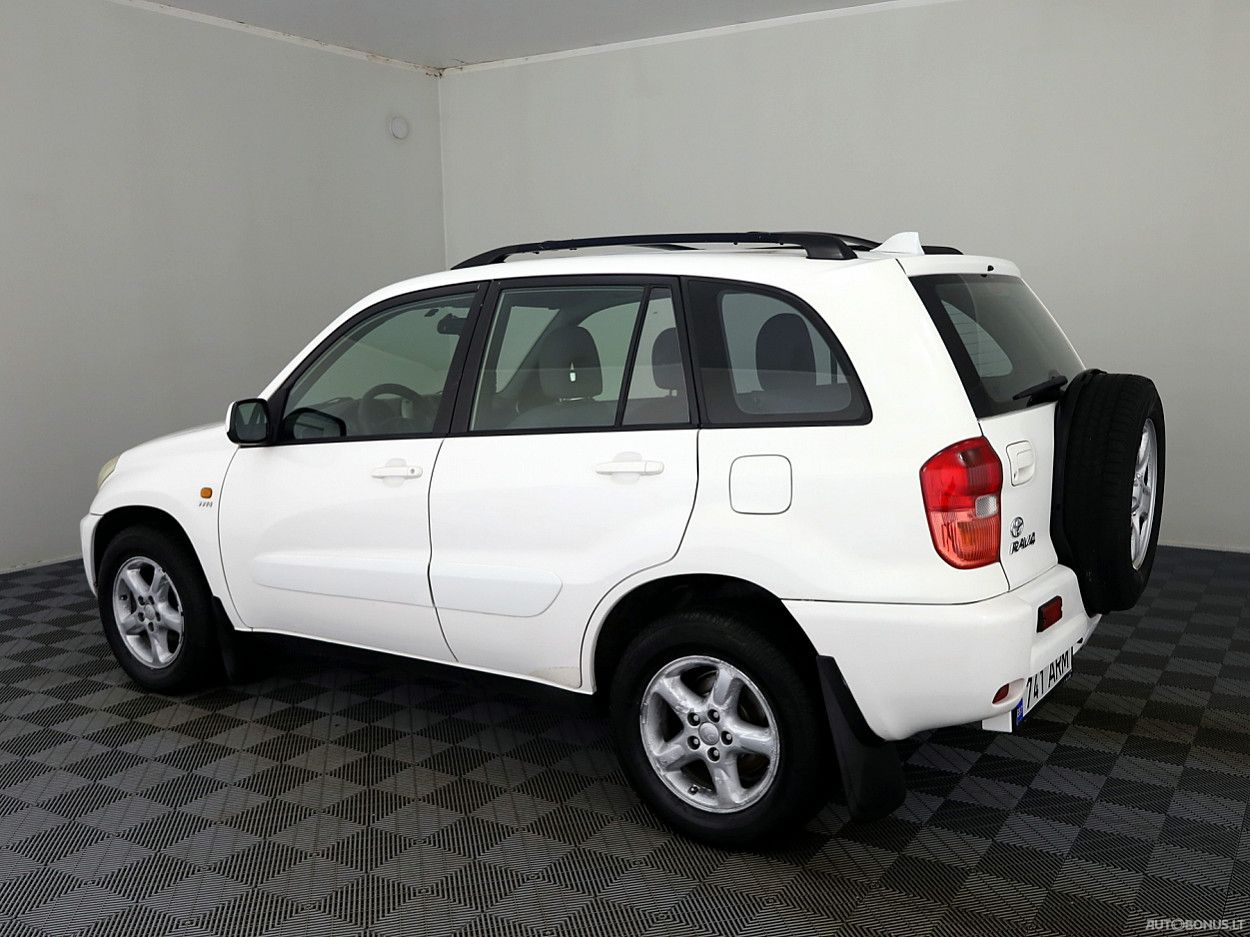 Toyota RAV4 | 3
