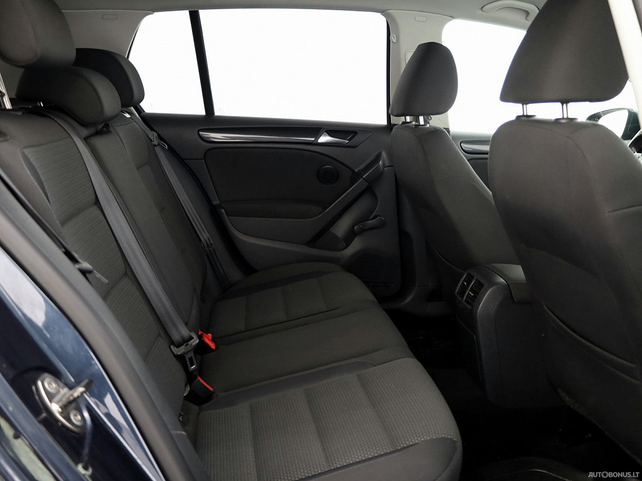 Volkswagen Golf | 6