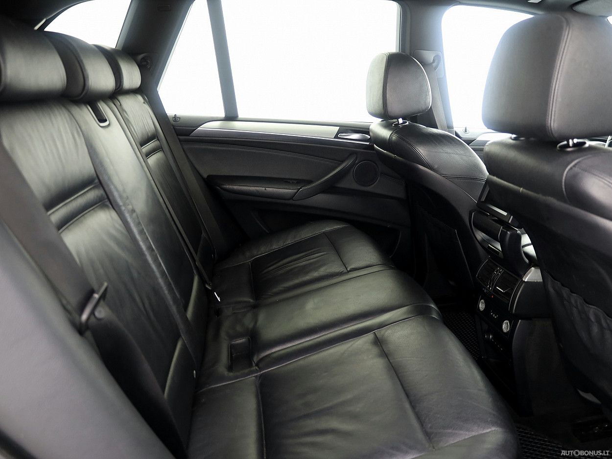 BMW X5 | 6