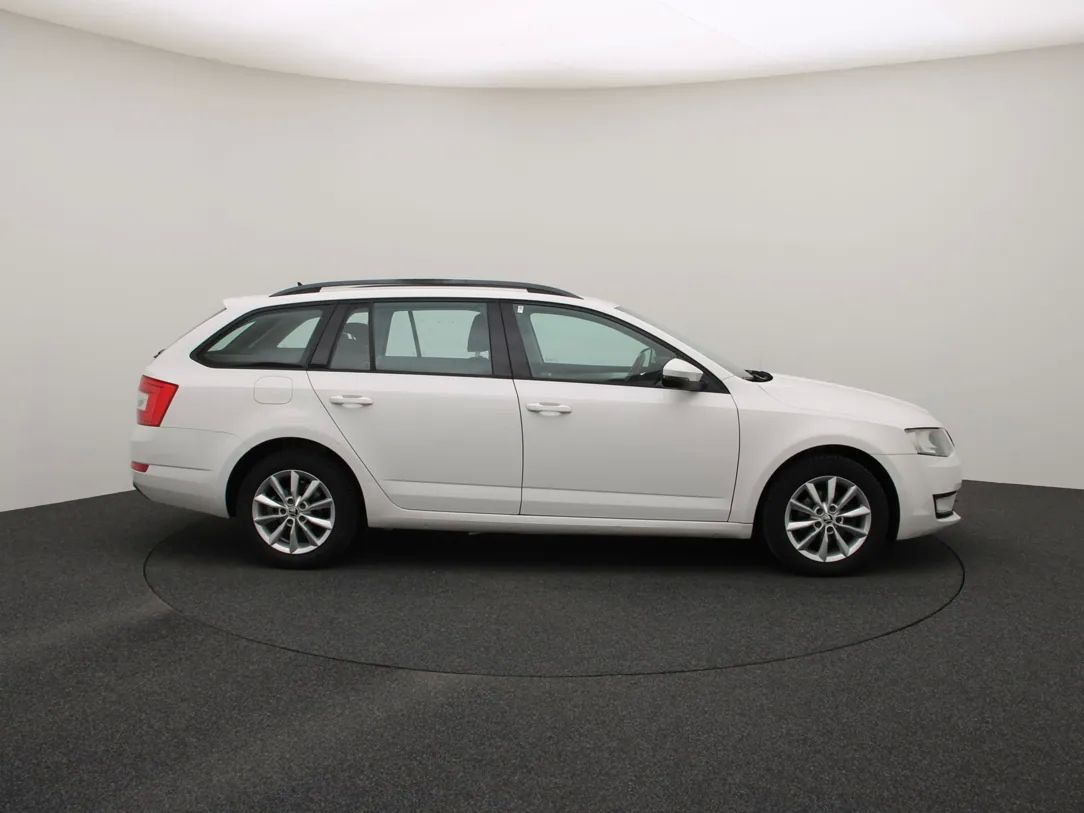 Skoda Octavia | 8