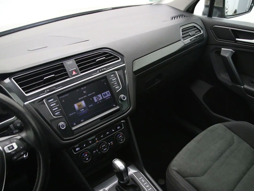 Volkswagen Tiguan | 19