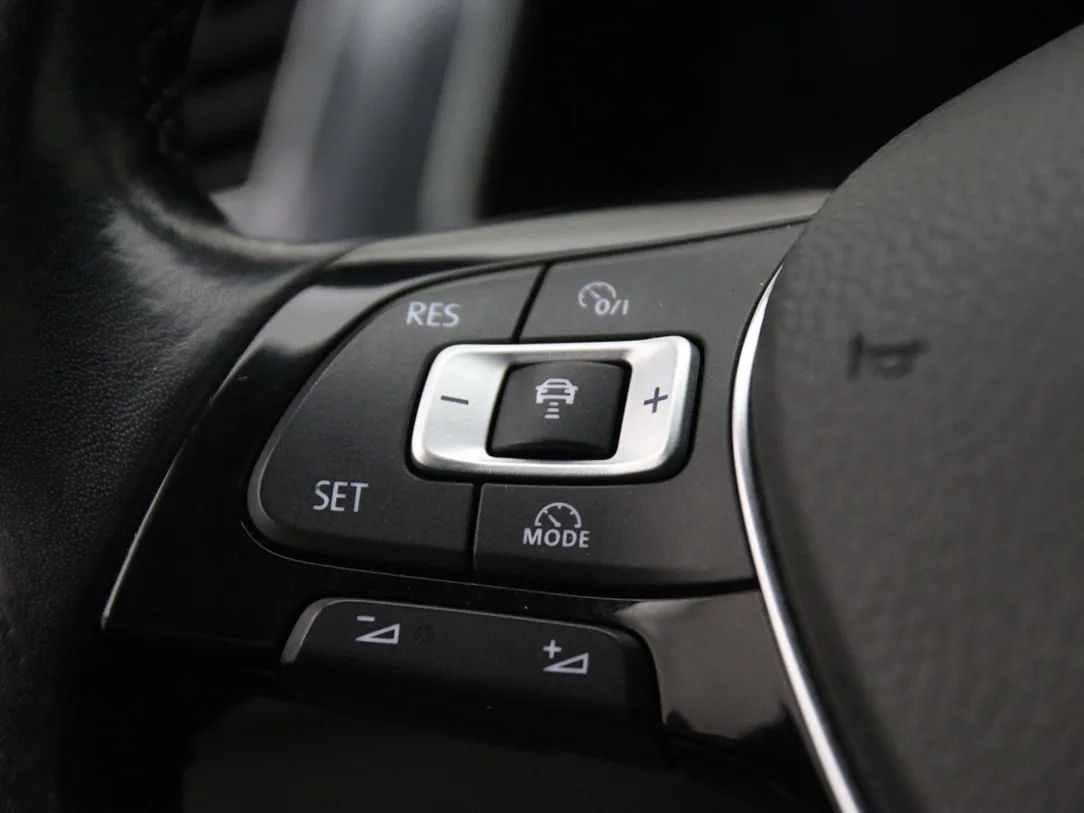 Volkswagen Tiguan | 32