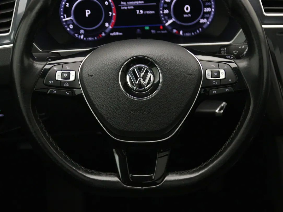 Volkswagen Tiguan | 16