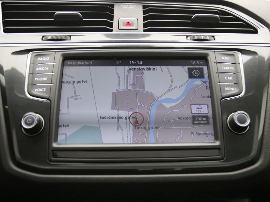 Volkswagen Tiguan | 22