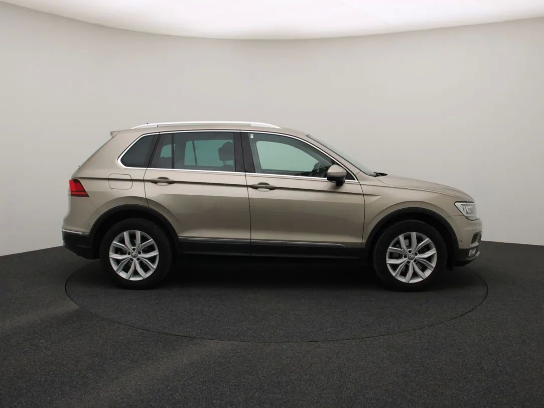 Volkswagen Tiguan | 7