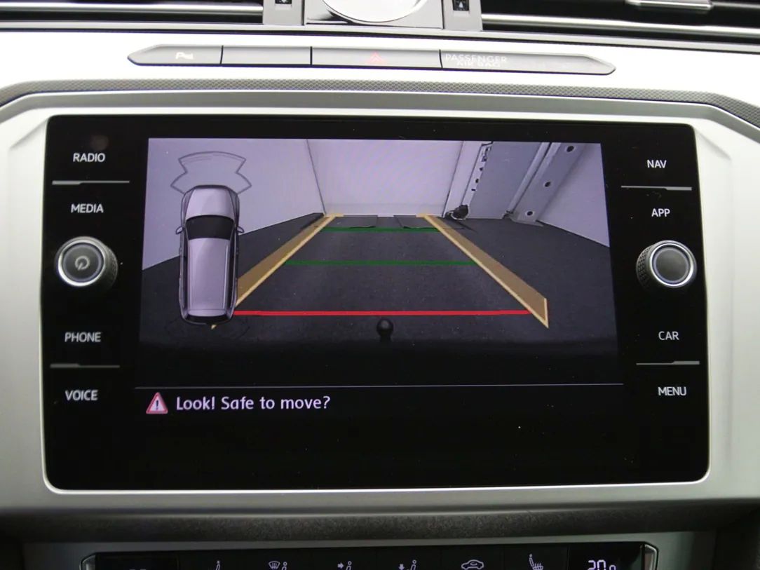 Volkswagen Passat | 24