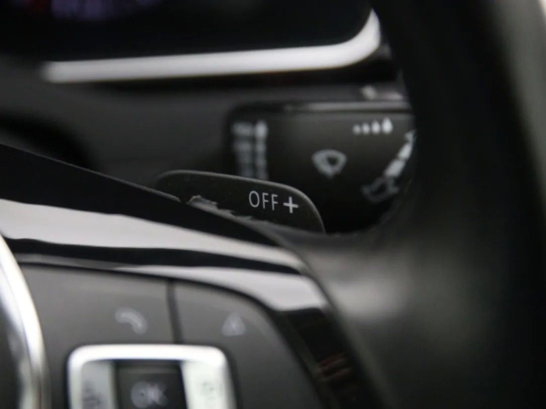 Volkswagen Passat | 32