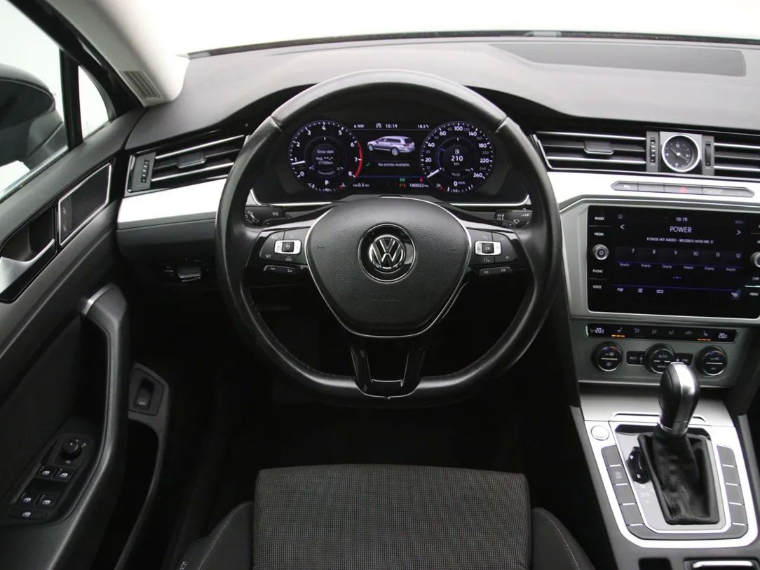 Volkswagen Passat | 16