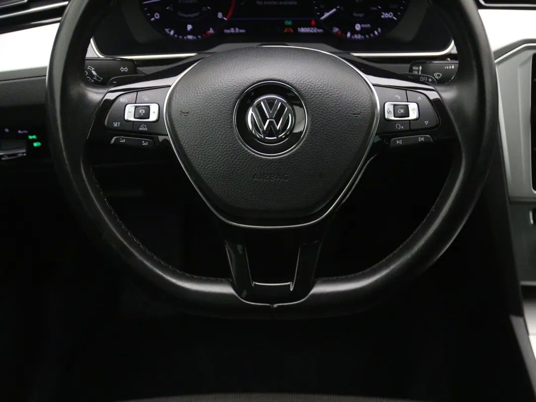 Volkswagen Passat | 17