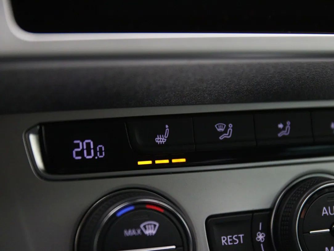 Volkswagen Passat | 29