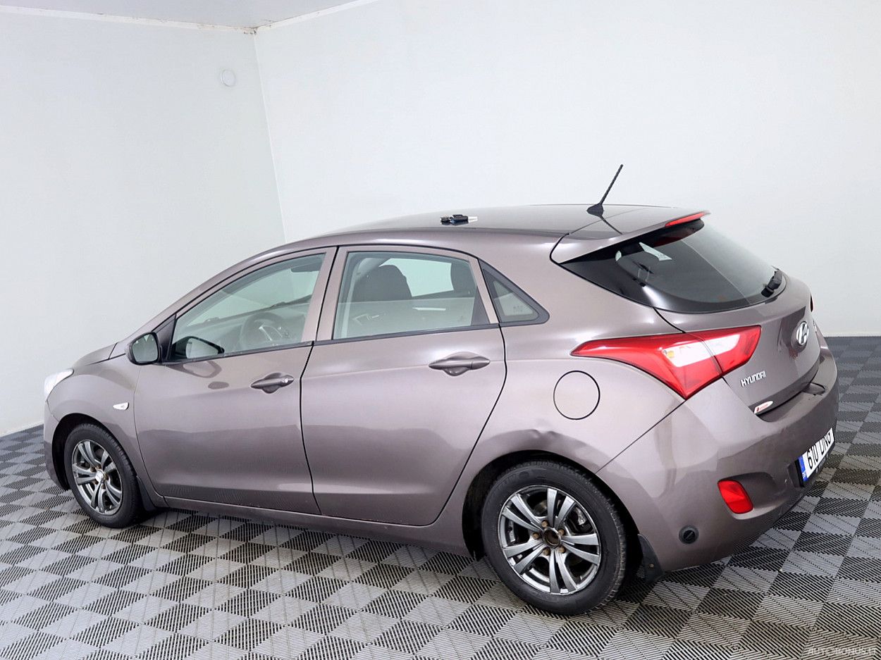Hyundai i30 | 3