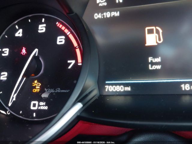 Alfa Romeo Giulia | 14