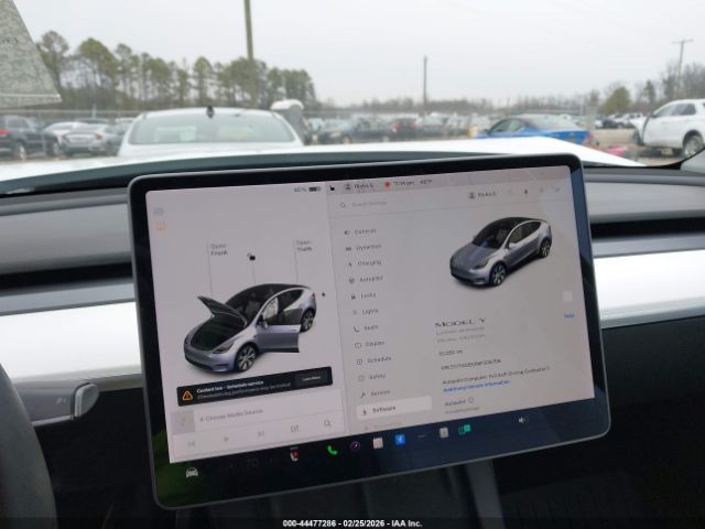 Tesla Model Y | 17
