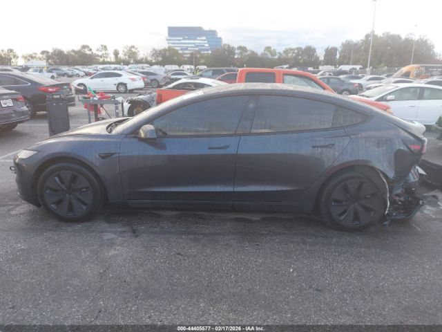 Tesla Model 3 | 14