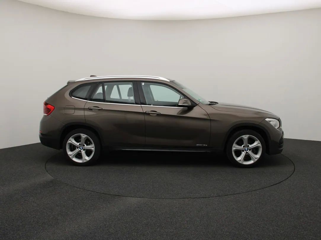 BMW X1 | 8