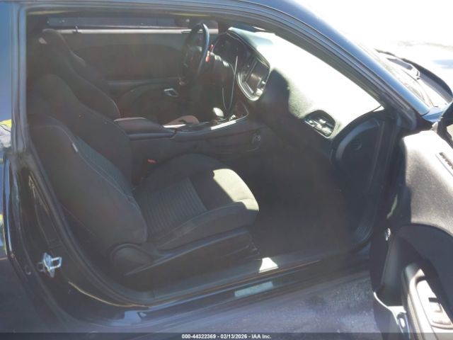 Dodge Challenger | 4