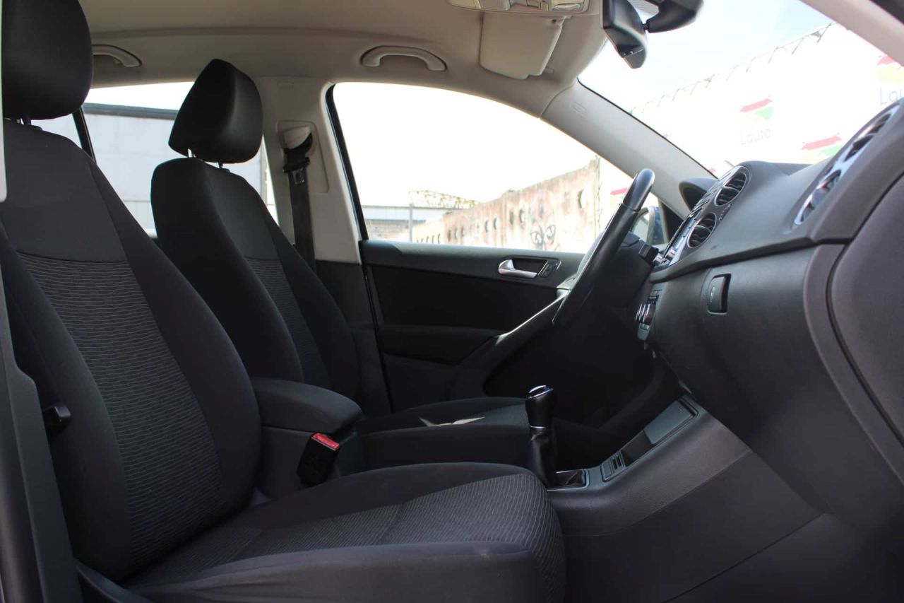 Volkswagen Tiguan | 10