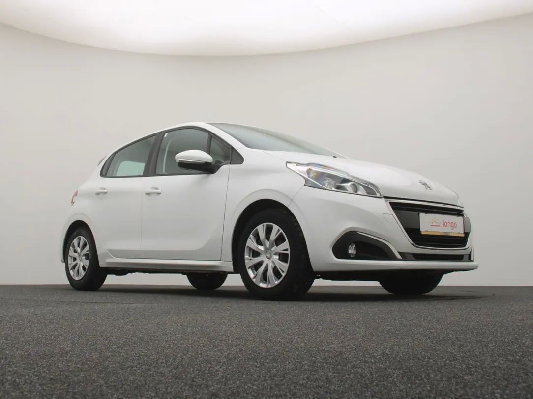 Peugeot 208 | 10