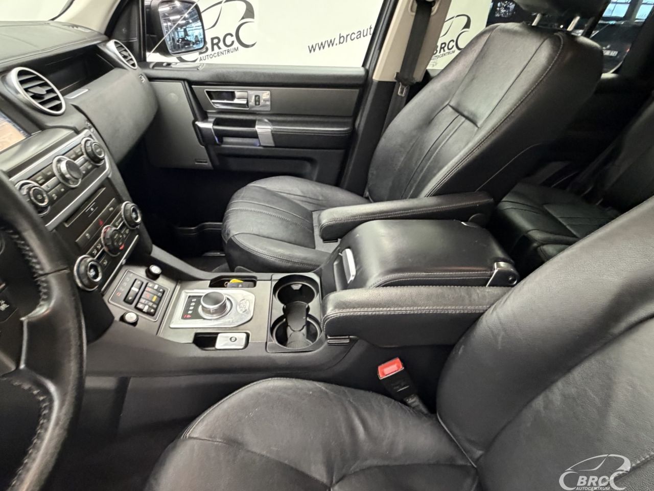 Land Rover Discovery | 24