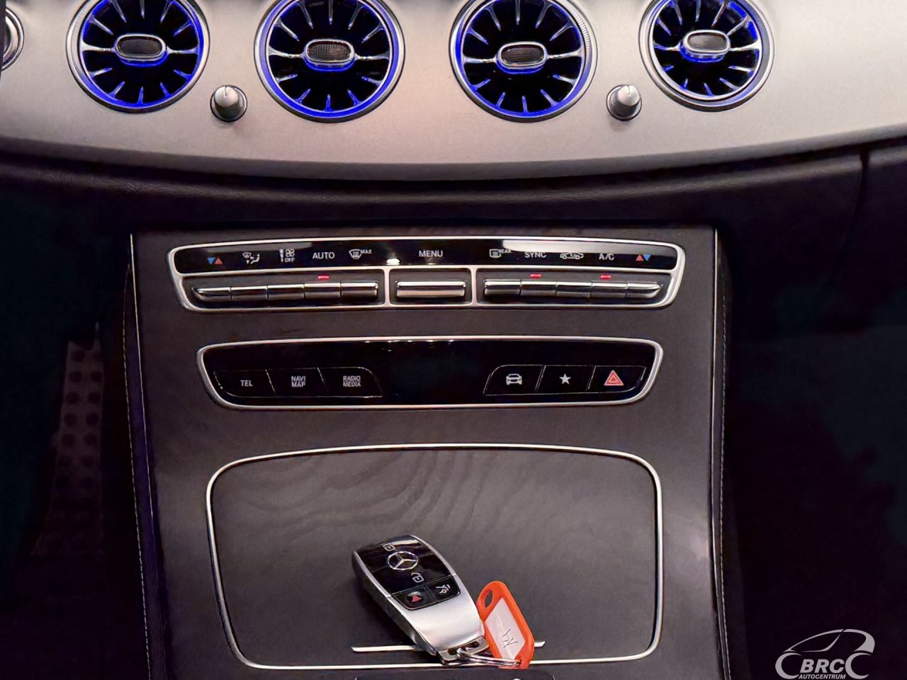 Mercedes-Benz E220 | 16