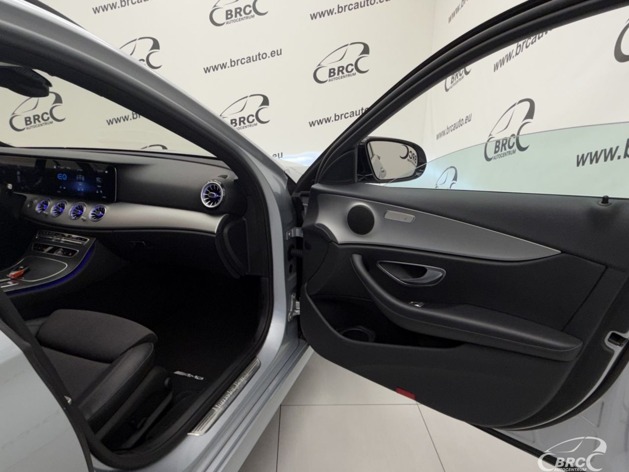 Mercedes-Benz E220 | 7