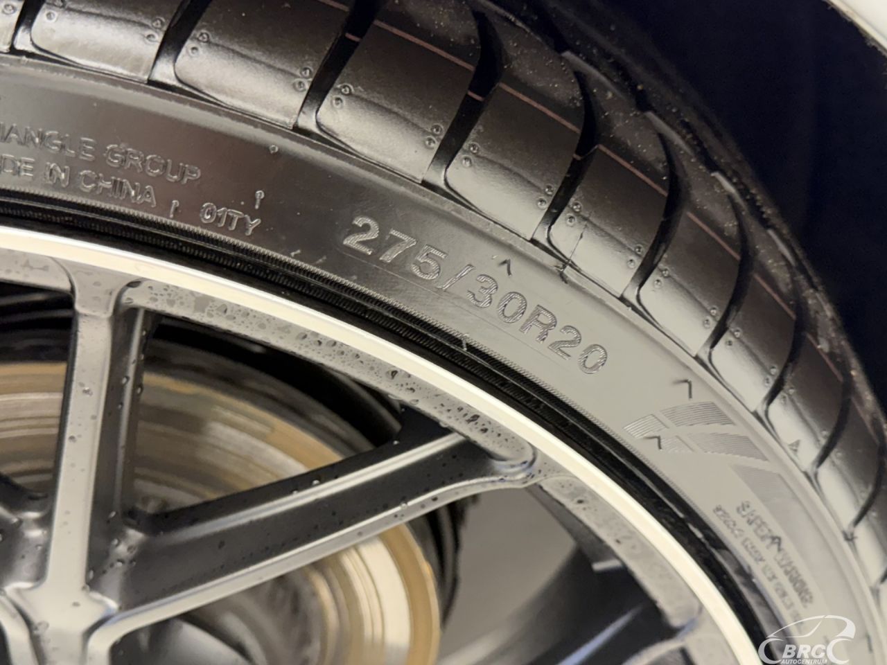 Mercedes-Benz E220 | 45