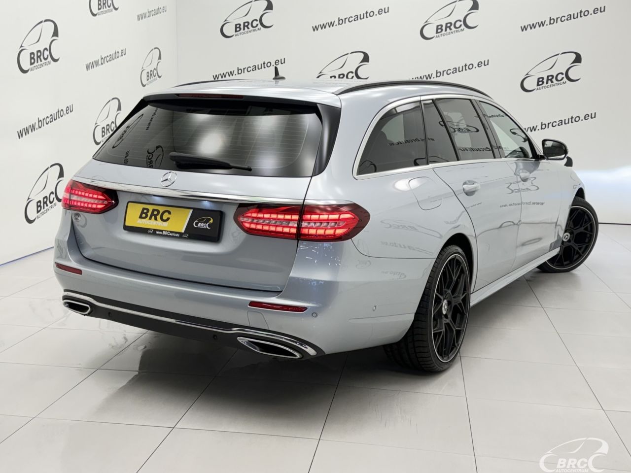 Mercedes-Benz E220 | 49