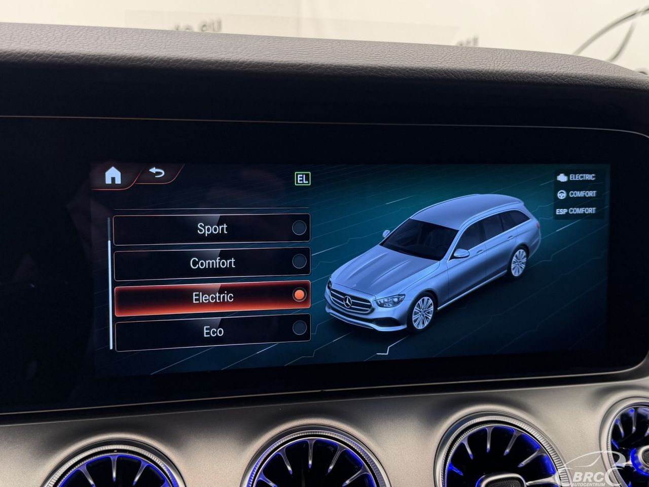 Mercedes-Benz E220 | 39