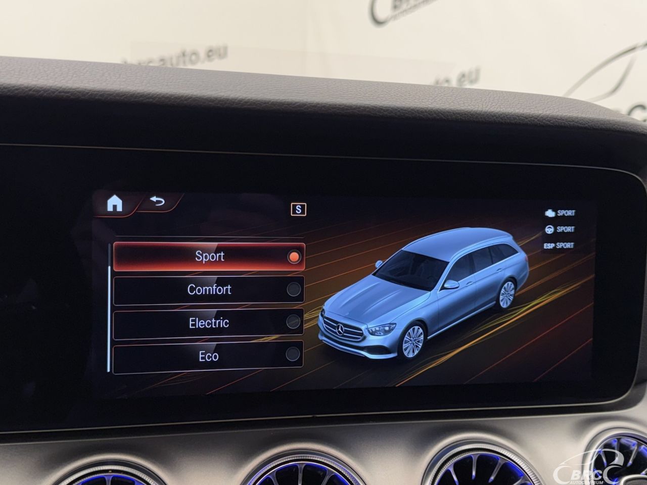 Mercedes-Benz E220 | 41