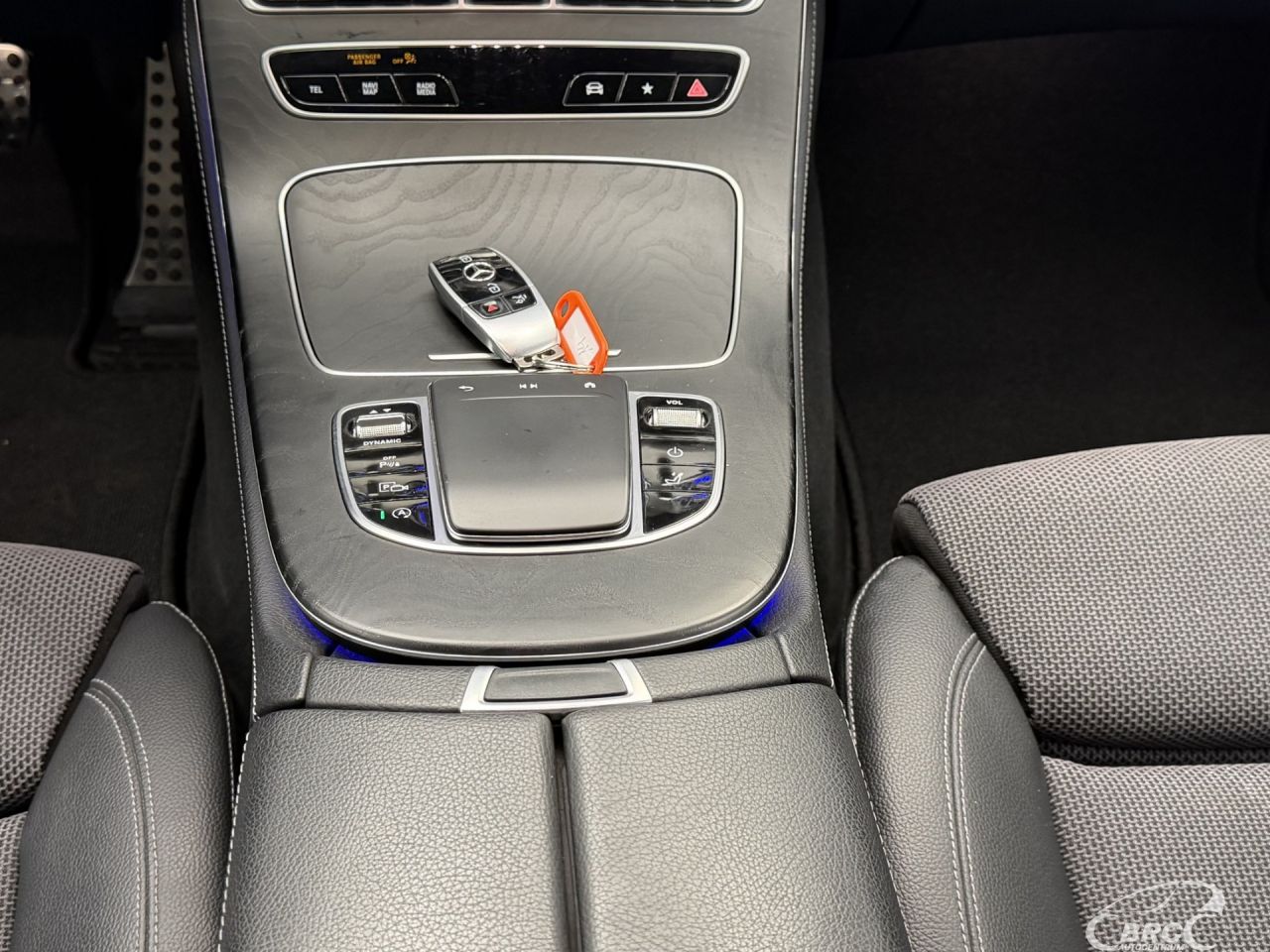 Mercedes-Benz E220 | 17