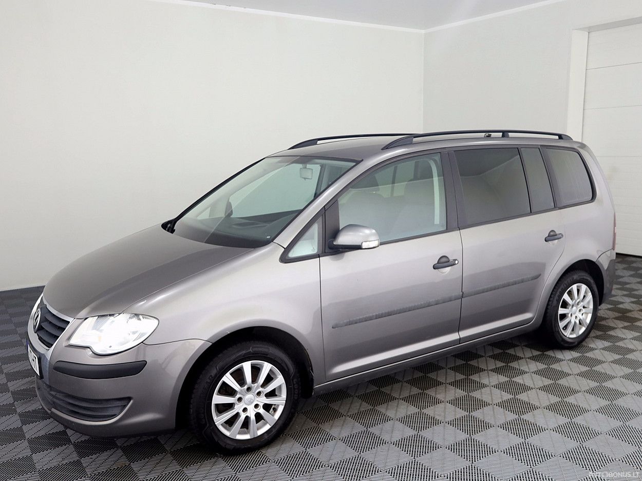Volkswagen Touran | 1