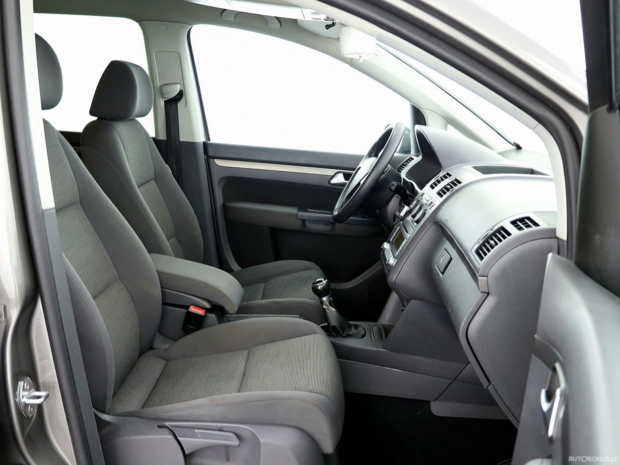 Volkswagen Touran | 5