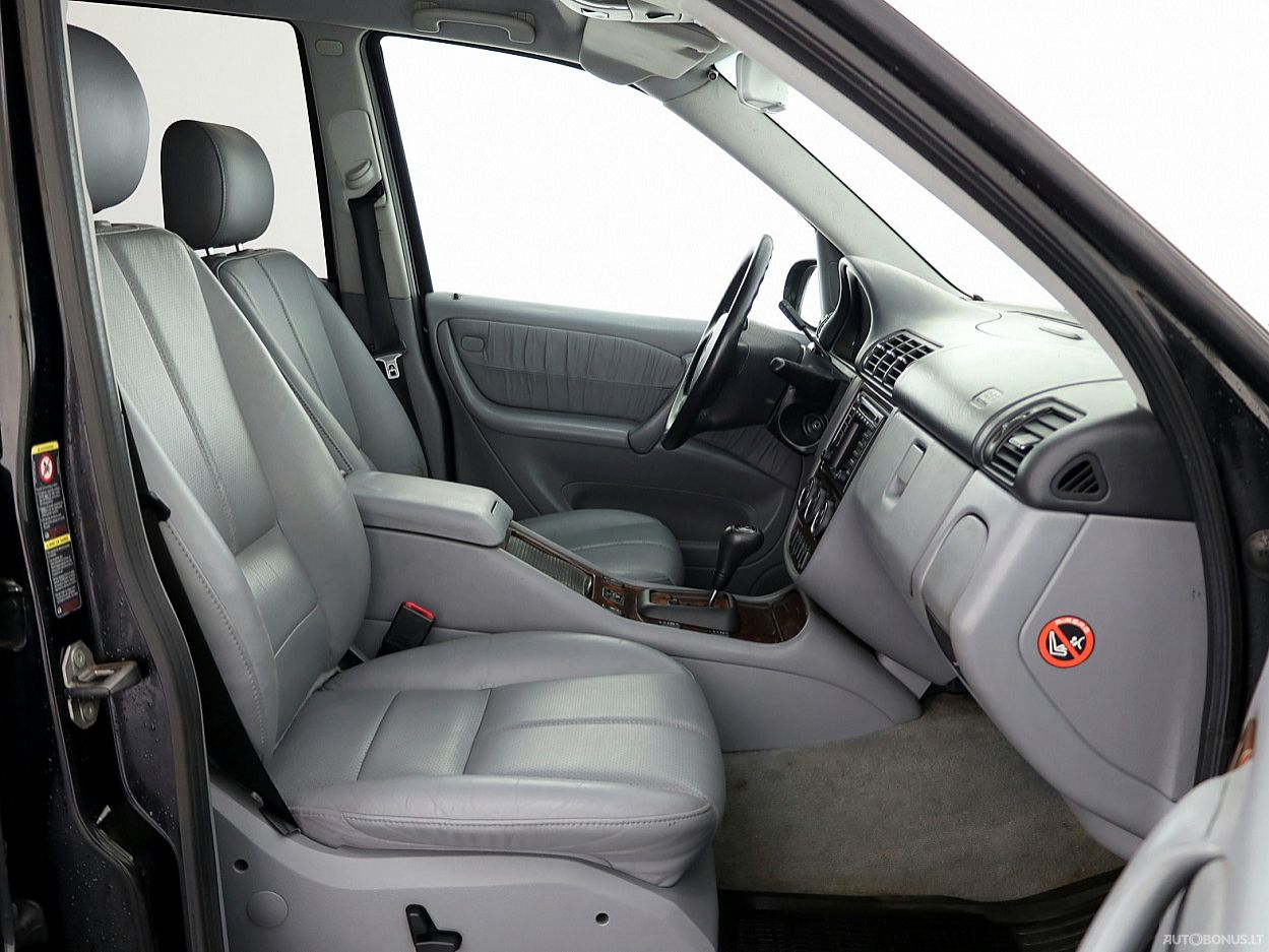 Mercedes-Benz ML270 | 5