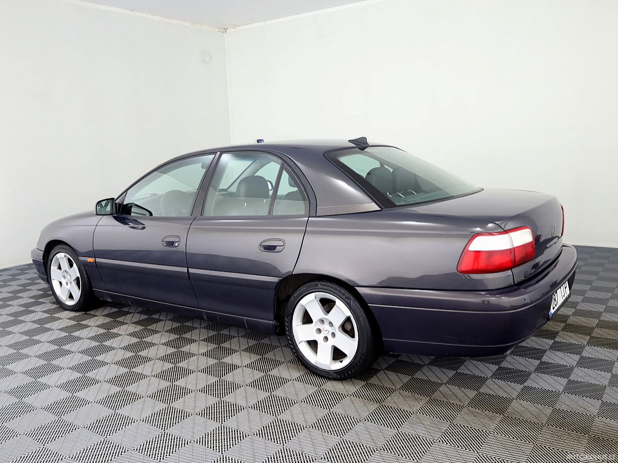 Opel Omega | 3