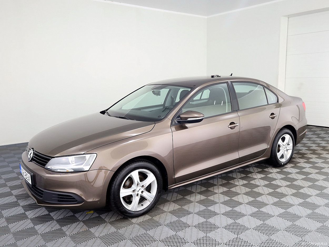 Volkswagen Jetta | 1