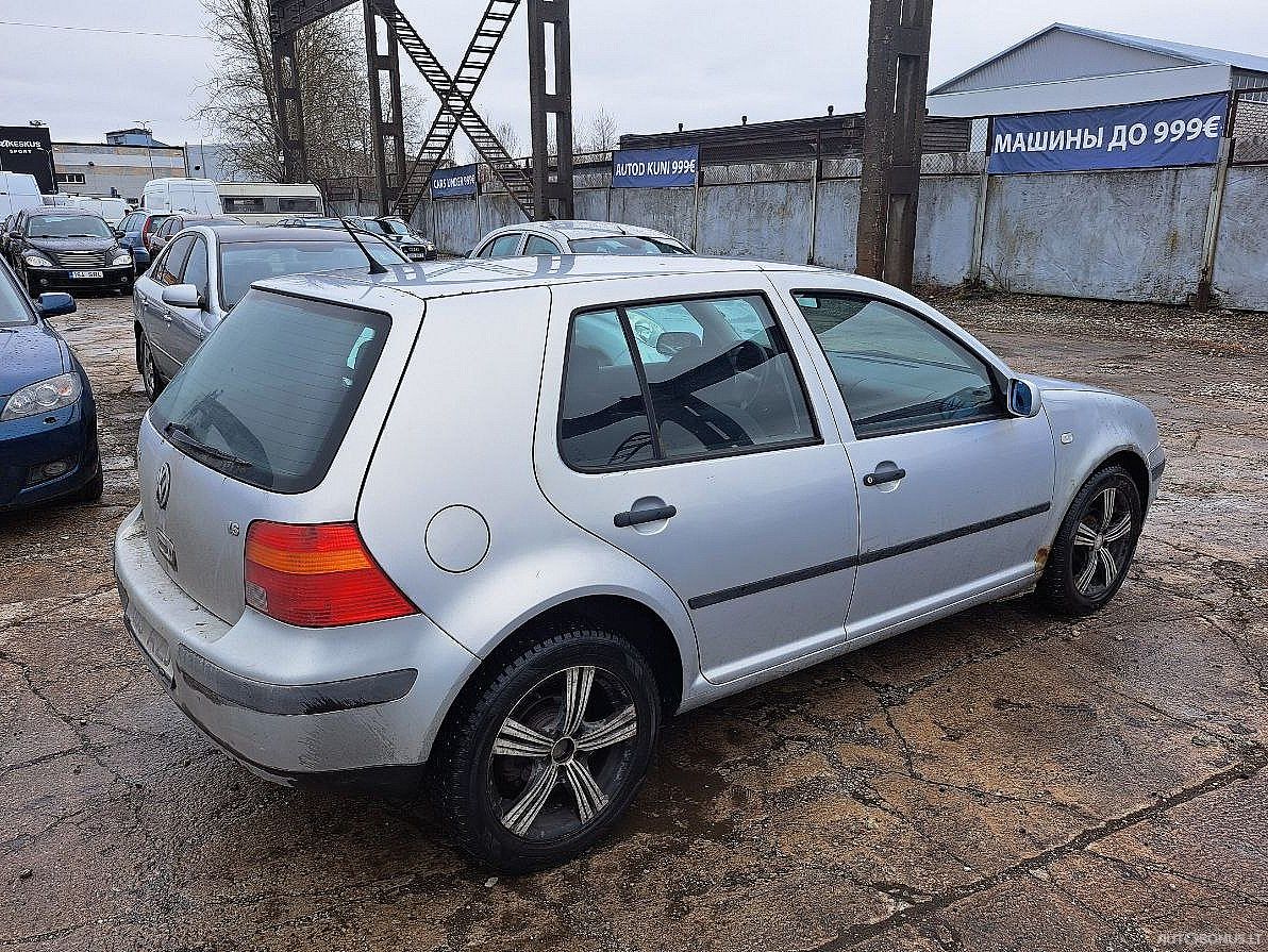 Volkswagen Golf | 2