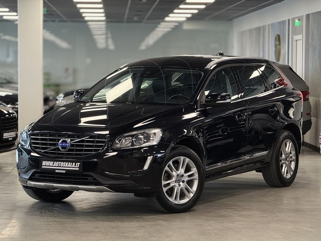 Volvo XC60 | 8