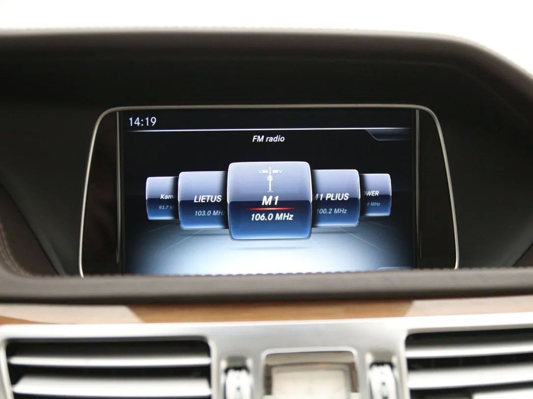 Mercedes-Benz E350 | 21