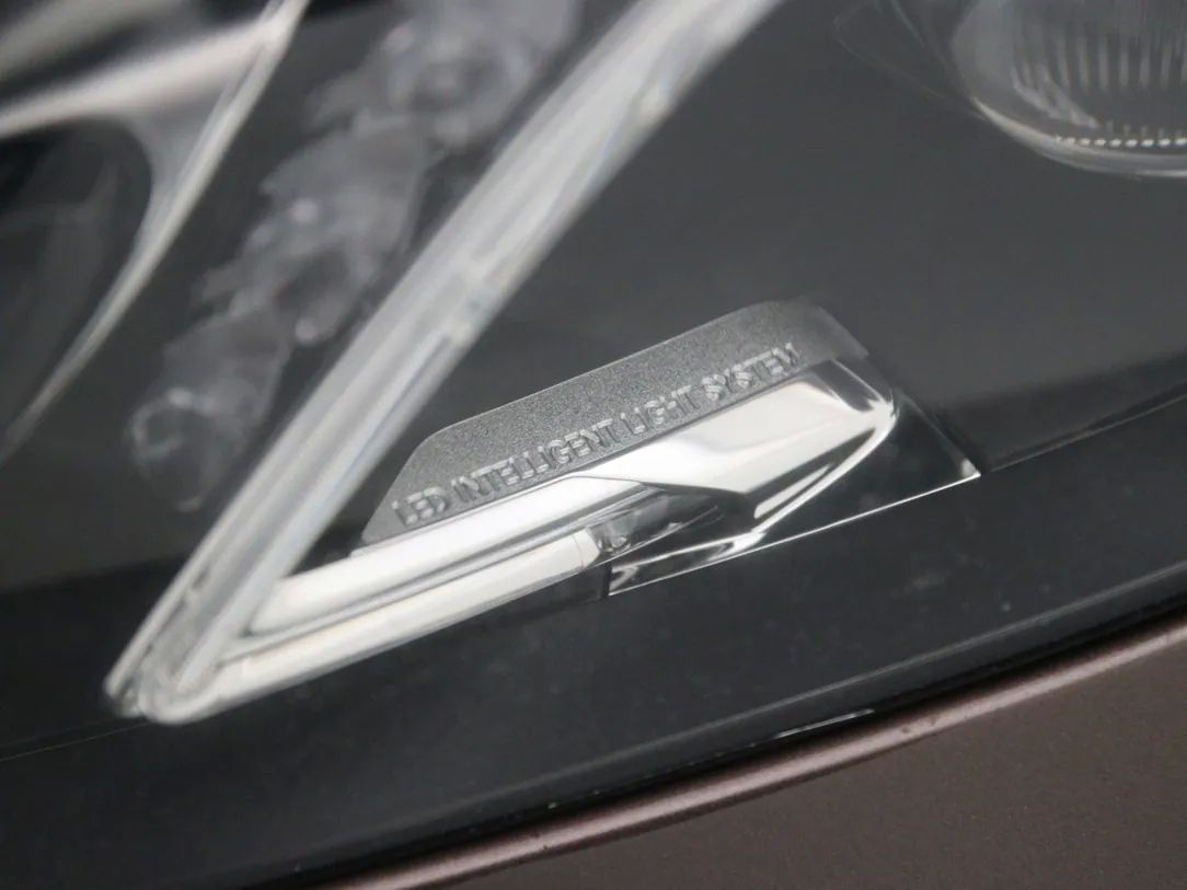 Mercedes-Benz E350 | 35