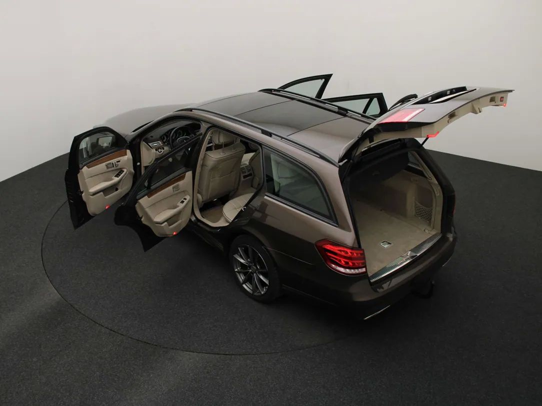 Mercedes-Benz E350 | 12