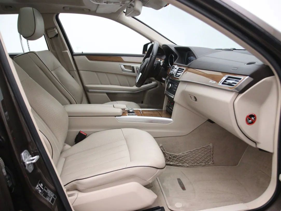 Mercedes-Benz E350 | 13