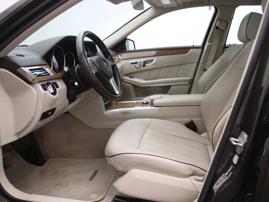 Mercedes-Benz E350 | 3