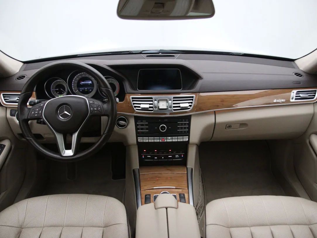 Mercedes-Benz E350 | 1