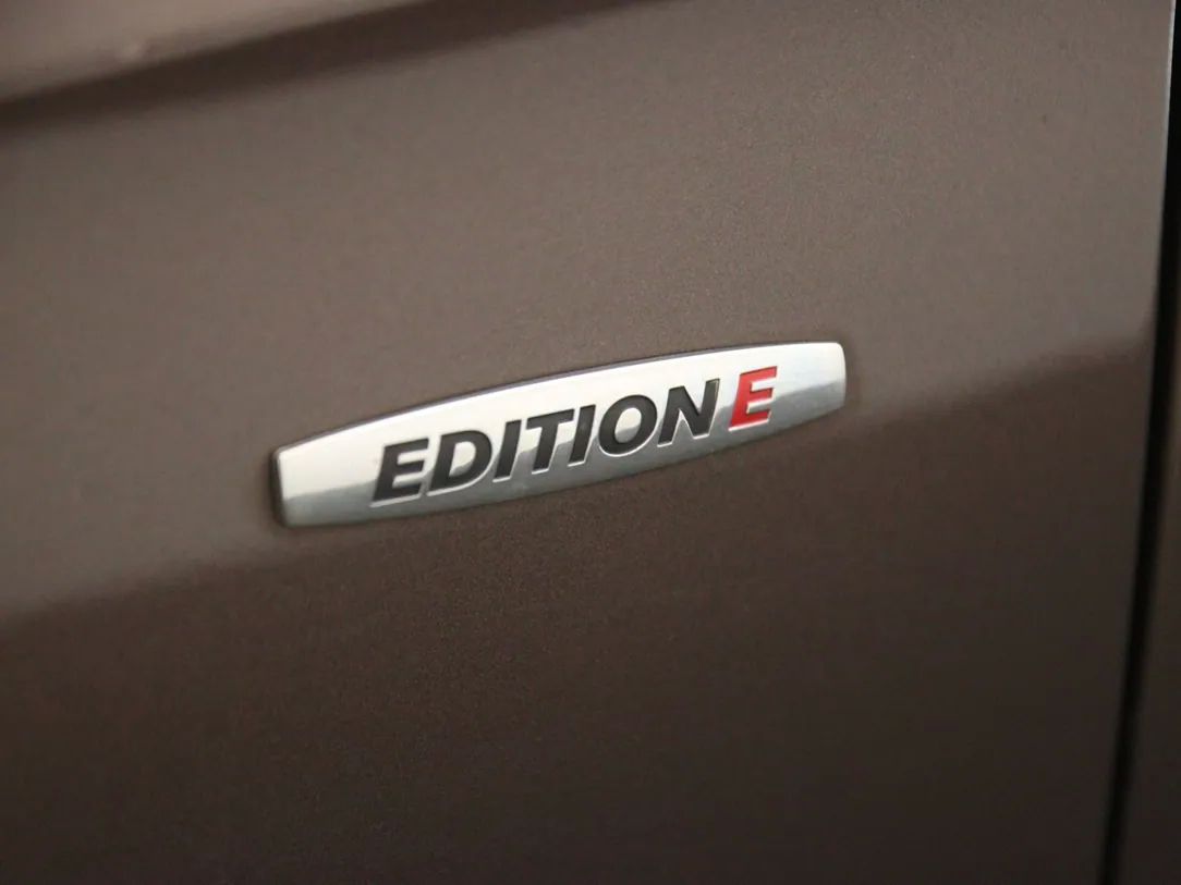 Mercedes-Benz E350 | 34