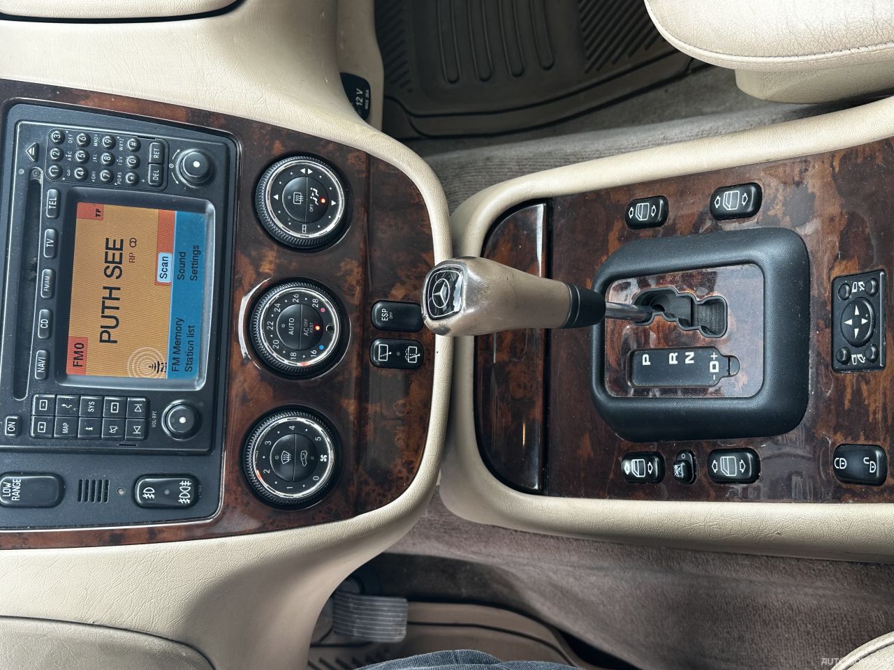 Mercedes-Benz ML270 | 8