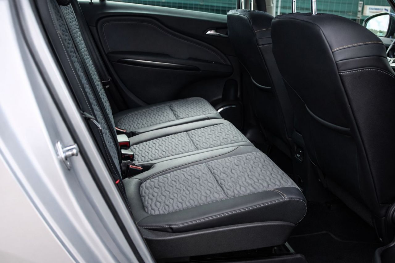Opel Zafira | 9